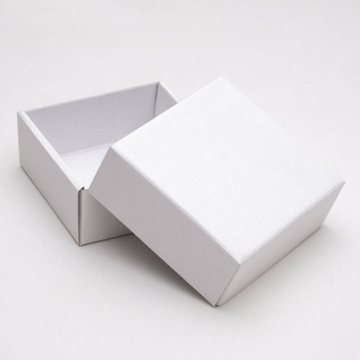 Коробка самосборная гофро крашка-дно (14.5x14.5x6 см) цвет белый